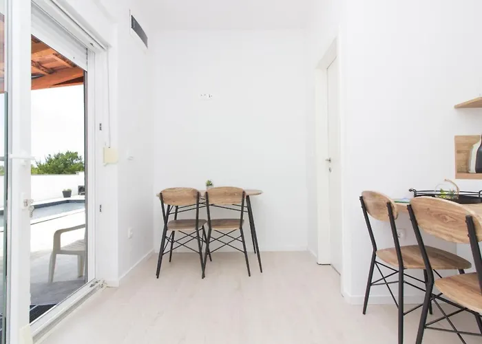 Sandra By Interhome *